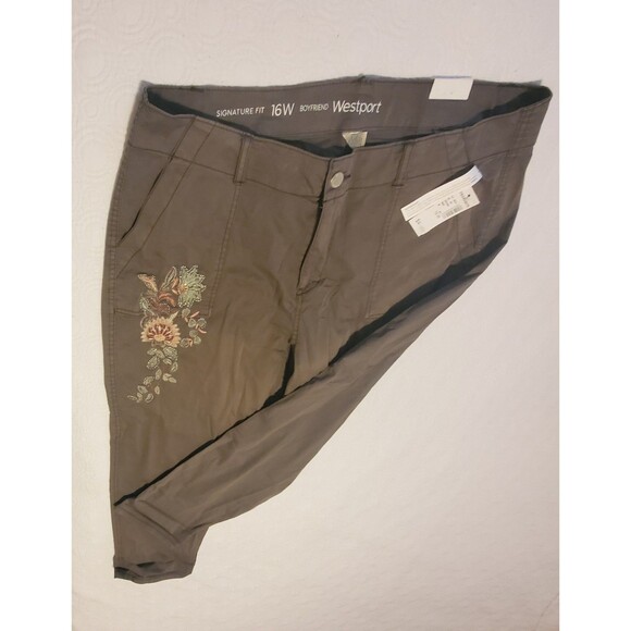 Westport Womens Boyfriend Pants NWT 16W Midrise Green Embroidered Signature Fit - Picture 5 of 8
